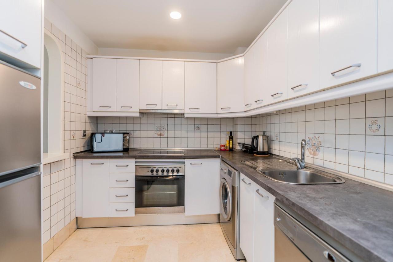 Appartement Beautiful 2 Bed With Pool And Golf Views *