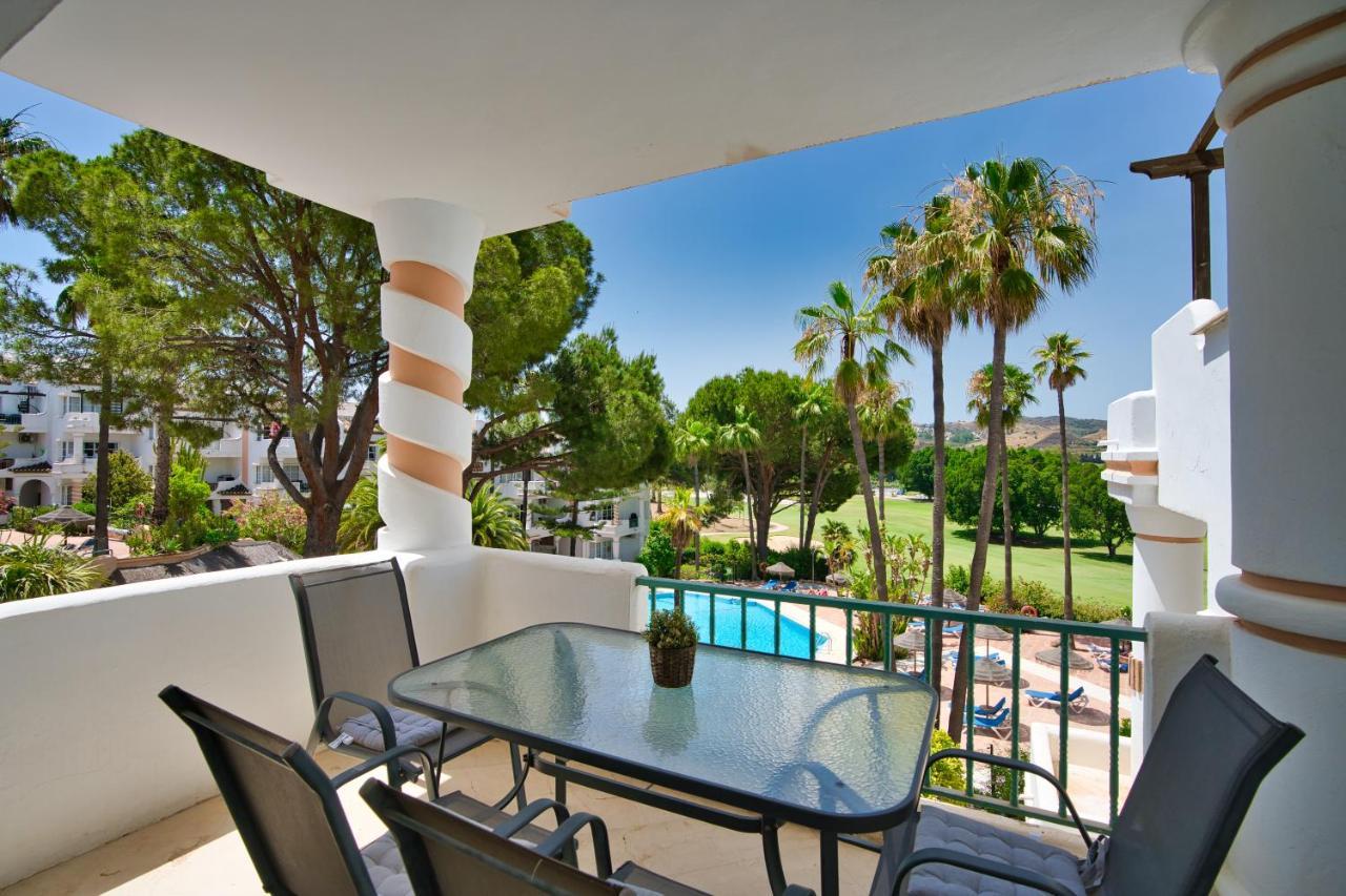 Beautiful 2 Bed With Pool And Golf Views Appartement Málaga