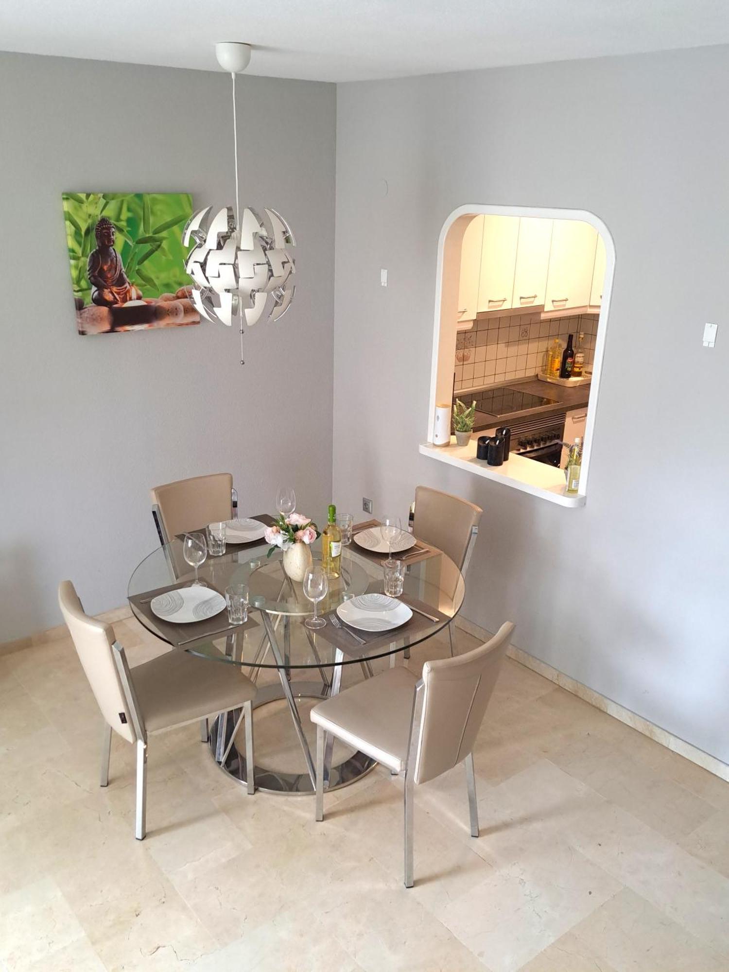 Beautiful 2 Bed With Pool And Golf Views Appartement Málaga
