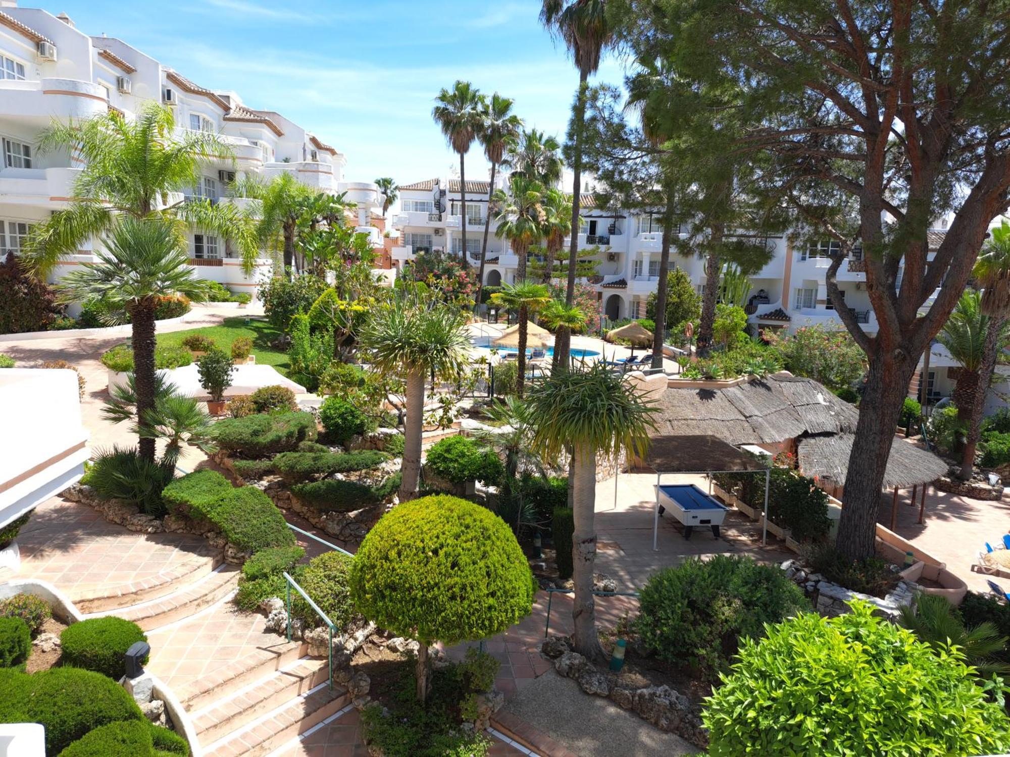 Beautiful 2 Bed With Pool And Golf Views Málaga