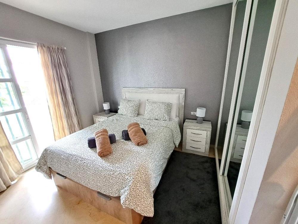 Beautiful 2 Bed With Pool And Golf Views Appartement